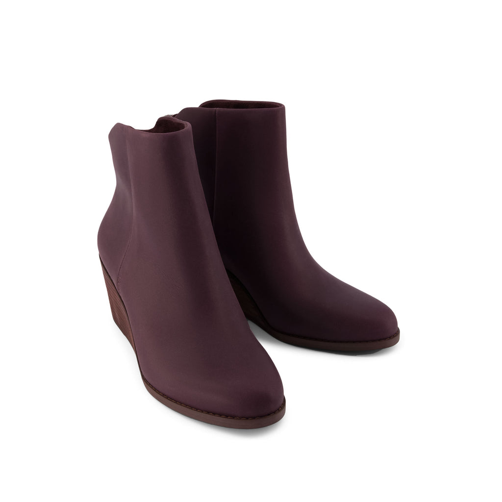 Casey Wedge Boot - Blackberry Leather Front View