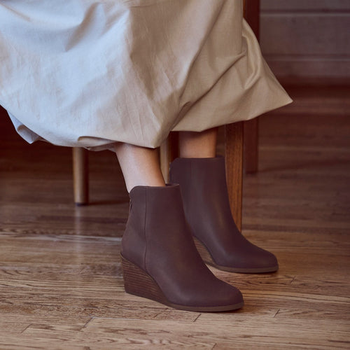 Casey Blackberry Leather Wedge Boot