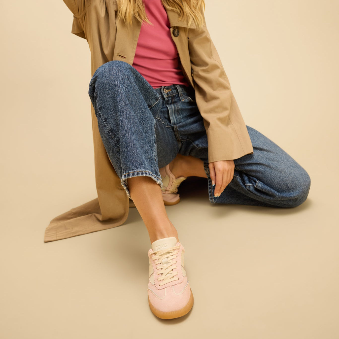 On figure image of the pale rose Collins lace up sneaker