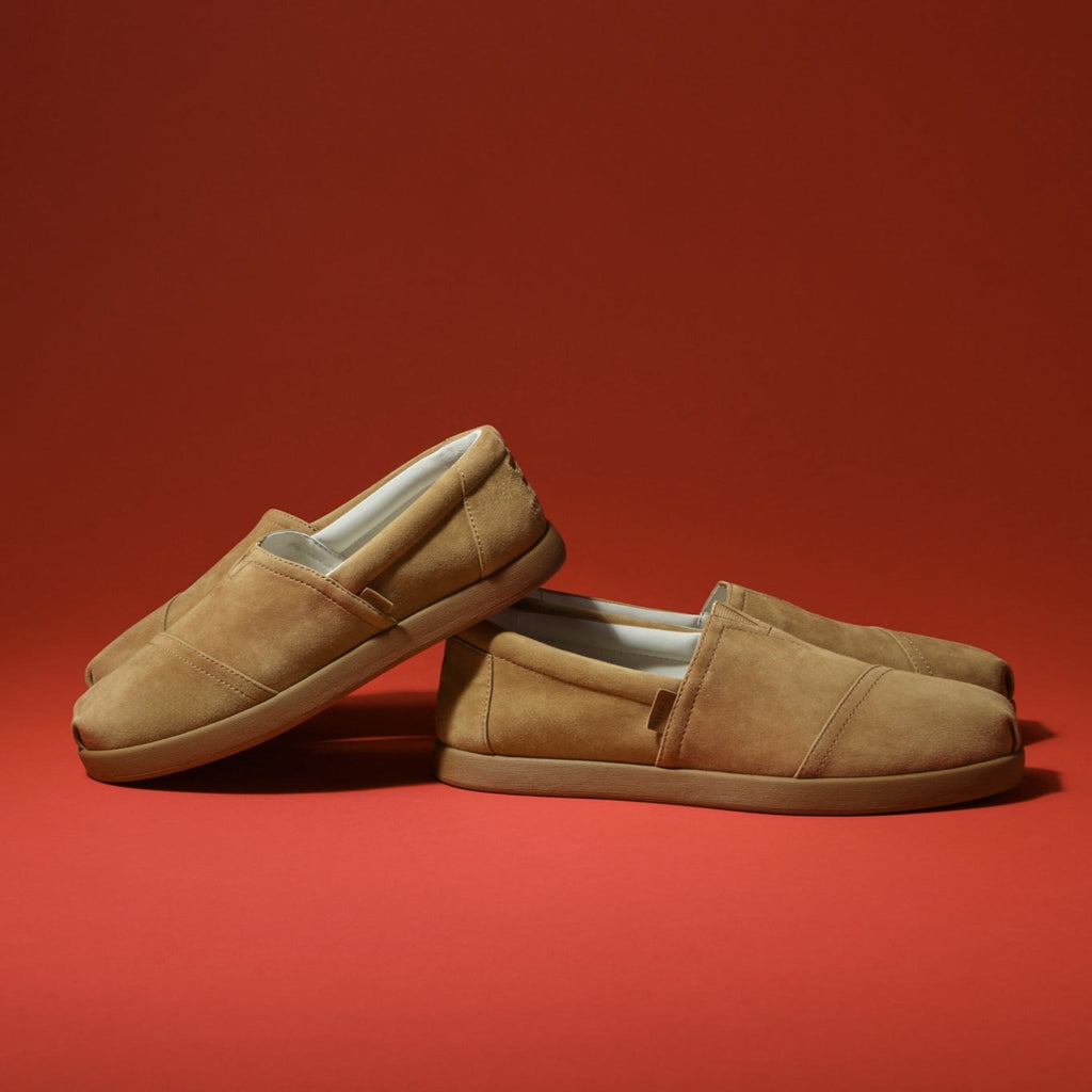 TOMS x Jamie Mizrahi Alp FWD - Water Repellent Antique Amber Suede Laydown View