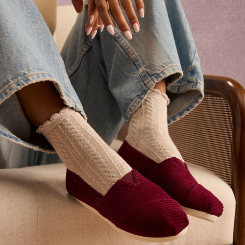 On model image of the Womens Alpargata Classic Burgundy Cordurory